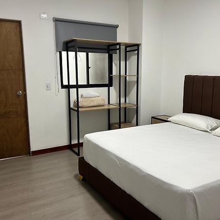 Hotel Gallery By 70 เมเดยิน ภายนอก รูปภาพ