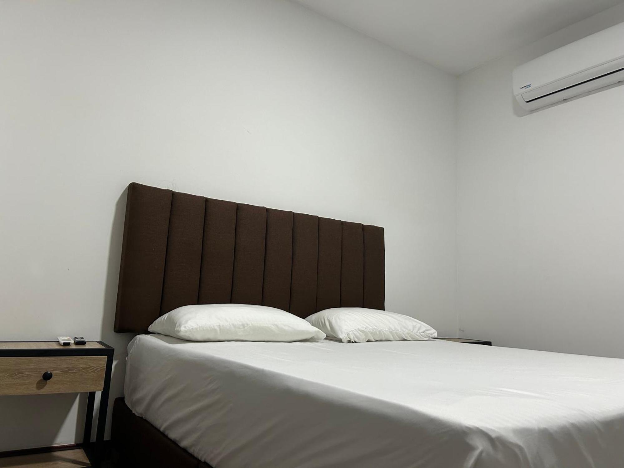Hotel Gallery By 70 เมเดยิน ภายนอก รูปภาพ