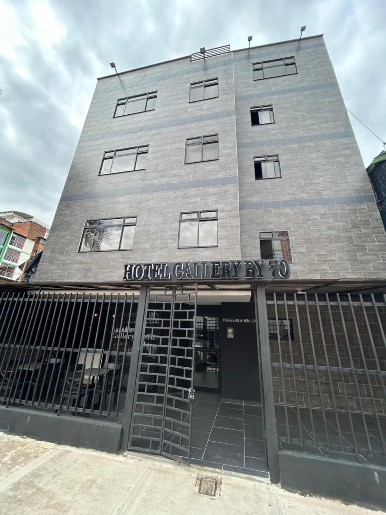 Hotel Gallery By 70 เมเดยิน ภายนอก รูปภาพ