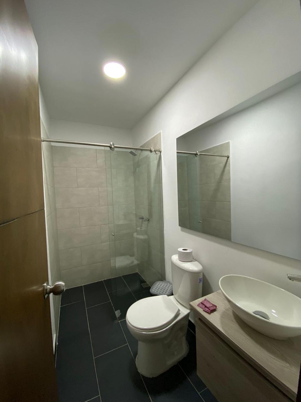 Hotel Gallery By 70 เมเดยิน ภายนอก รูปภาพ