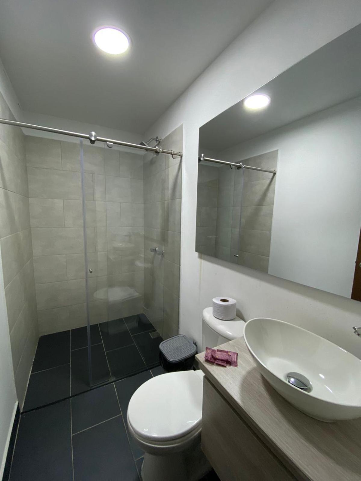 Hotel Gallery By 70 เมเดยิน ภายนอก รูปภาพ