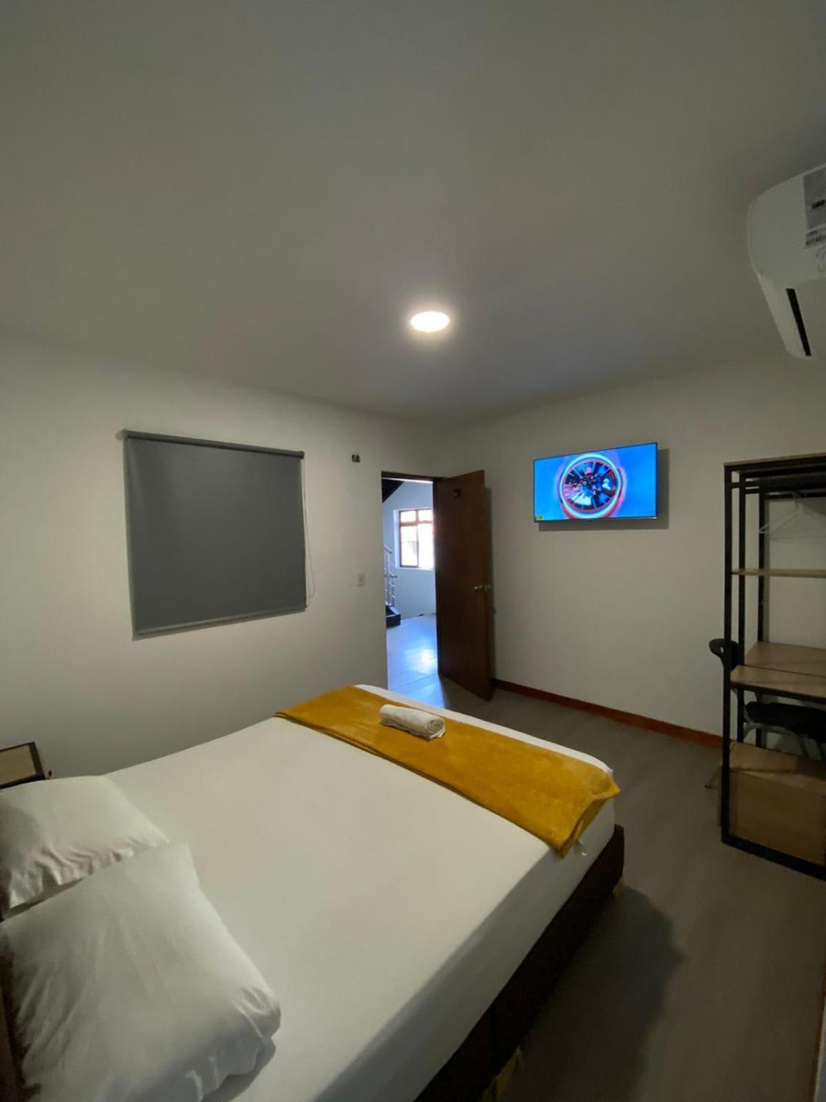 Hotel Gallery By 70 เมเดยิน ภายนอก รูปภาพ